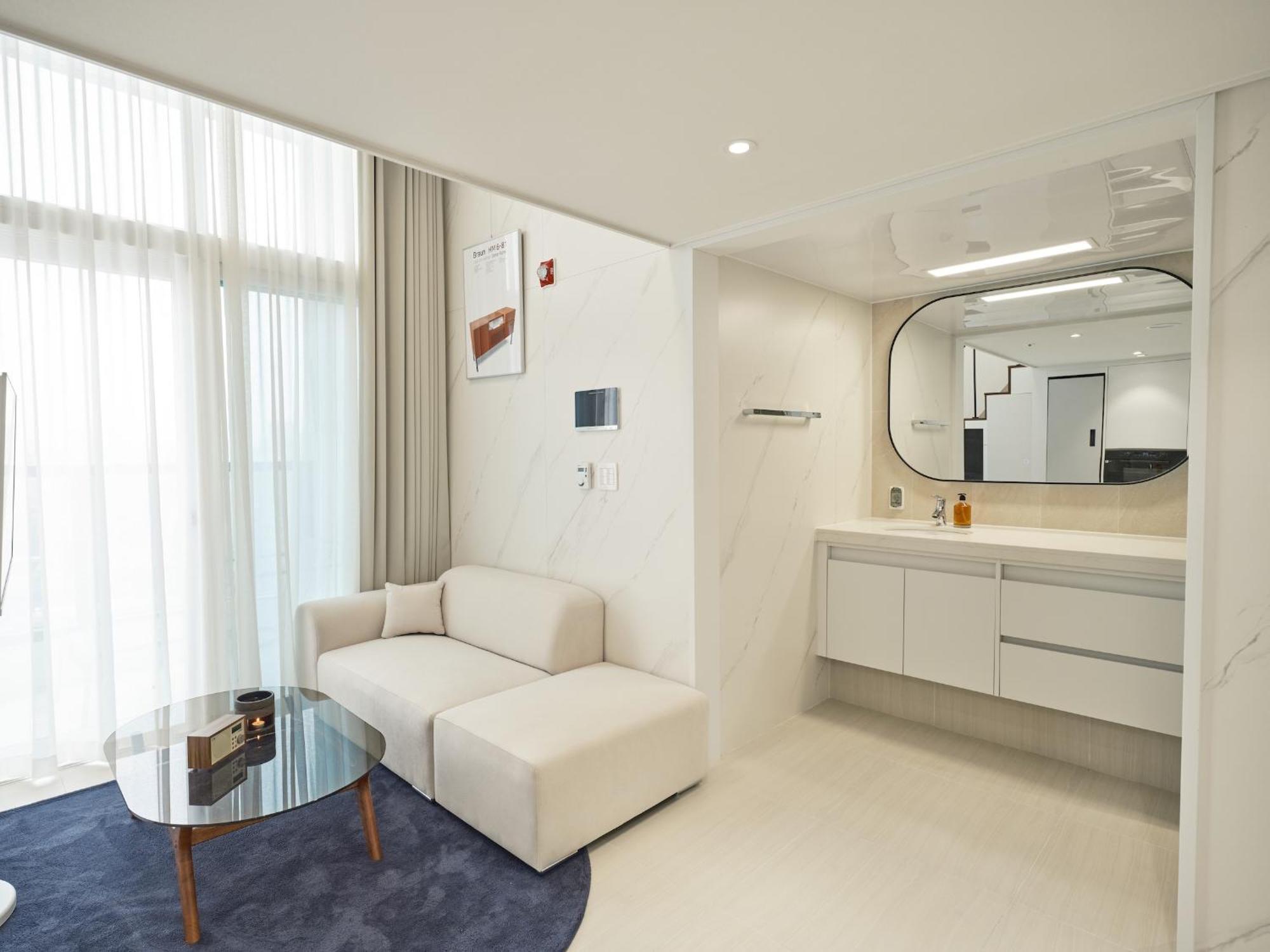 Uh Flat Signature Gangnam Hotel Seoul